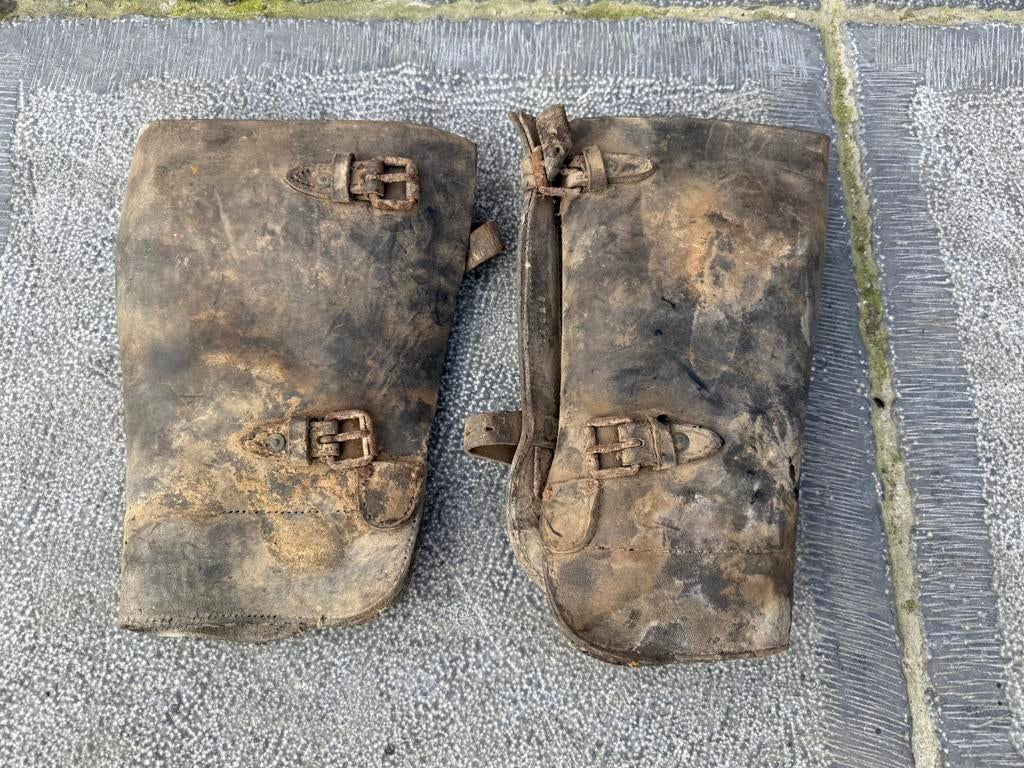 Chèvres de ww1 (protège-jambes), Collections, Objets militaires | Général, Enlèvement ou Envoi