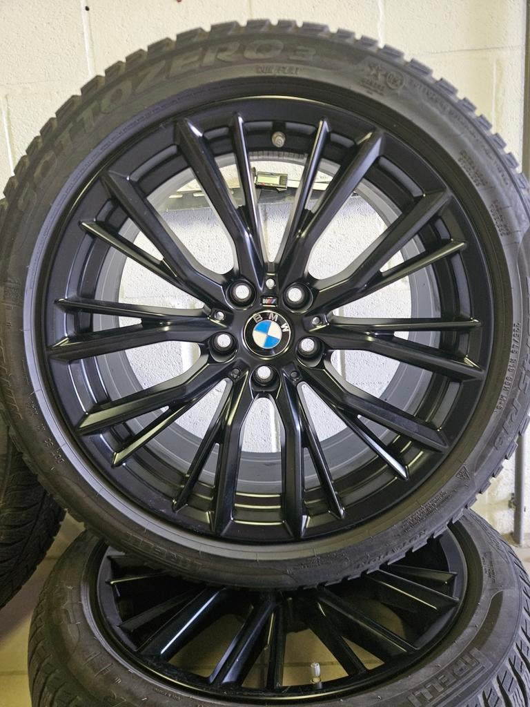 BMW 3 serie G20/ G21 18 inch 796m pirelli sotto zero 3, Auto-onderdelen, Banden en Velgen, Velg(en), Winterbanden, 18 inch, 225 mm