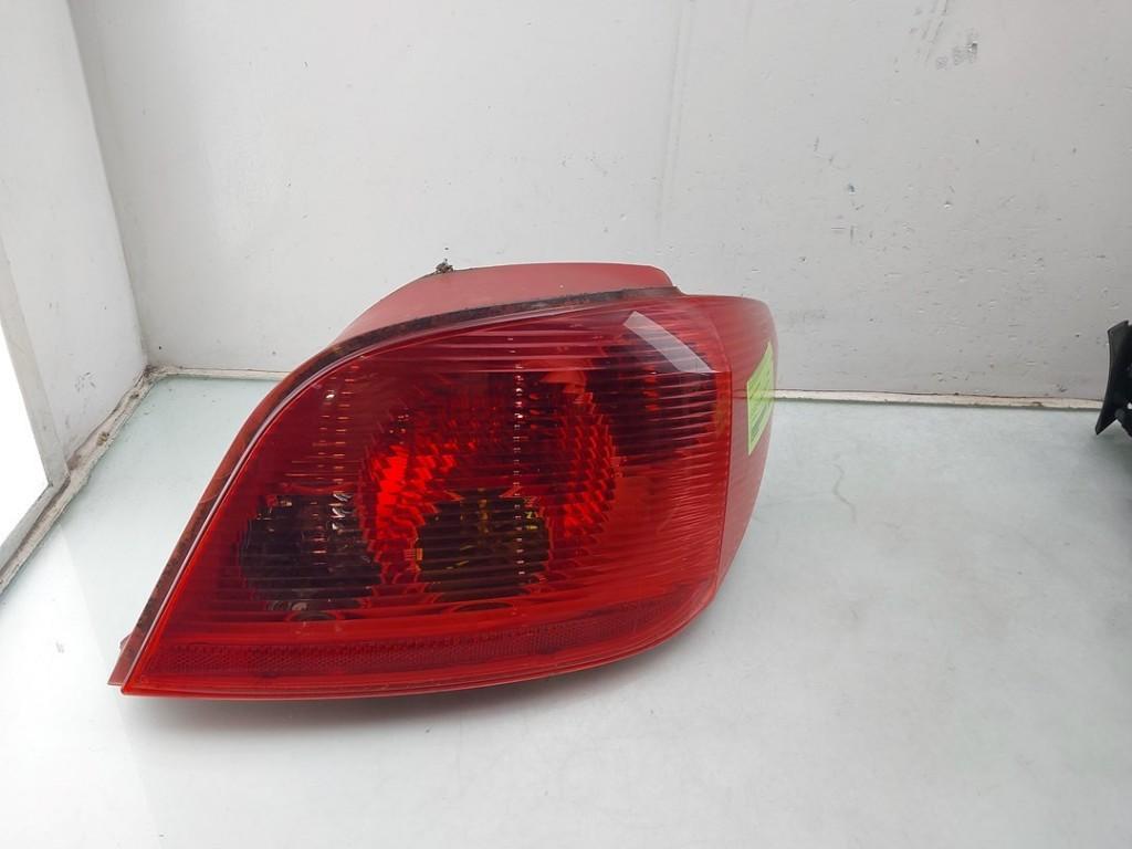 FEU ARRIÈRE DROIT Peugeot 307 (3A / C/D) (|6351P3|), Autos : Pièces & Accessoires, Kontakt-peugeot@peugeot.com, Utilisé, Peugeot Deutschland GmbH