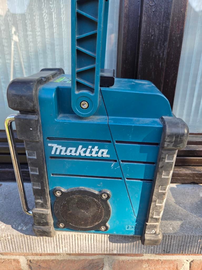 Makita werfradio, Ophalen