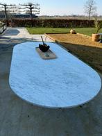 Table ovale en marbre blanc, Cinq personnes ou plus, U, Enlèvement, Utilisé