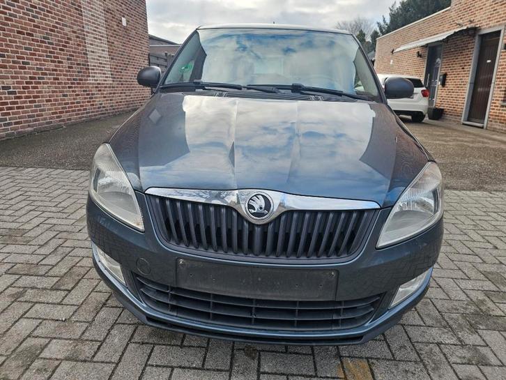 Skoda 1.2i Benzine(Bouw2014/115.000km)Blanco Gekeurd, Autos, Skoda, Entreprise, Achat, Fabia, ABS, Airbags, Air conditionné, Ordinateur de bord