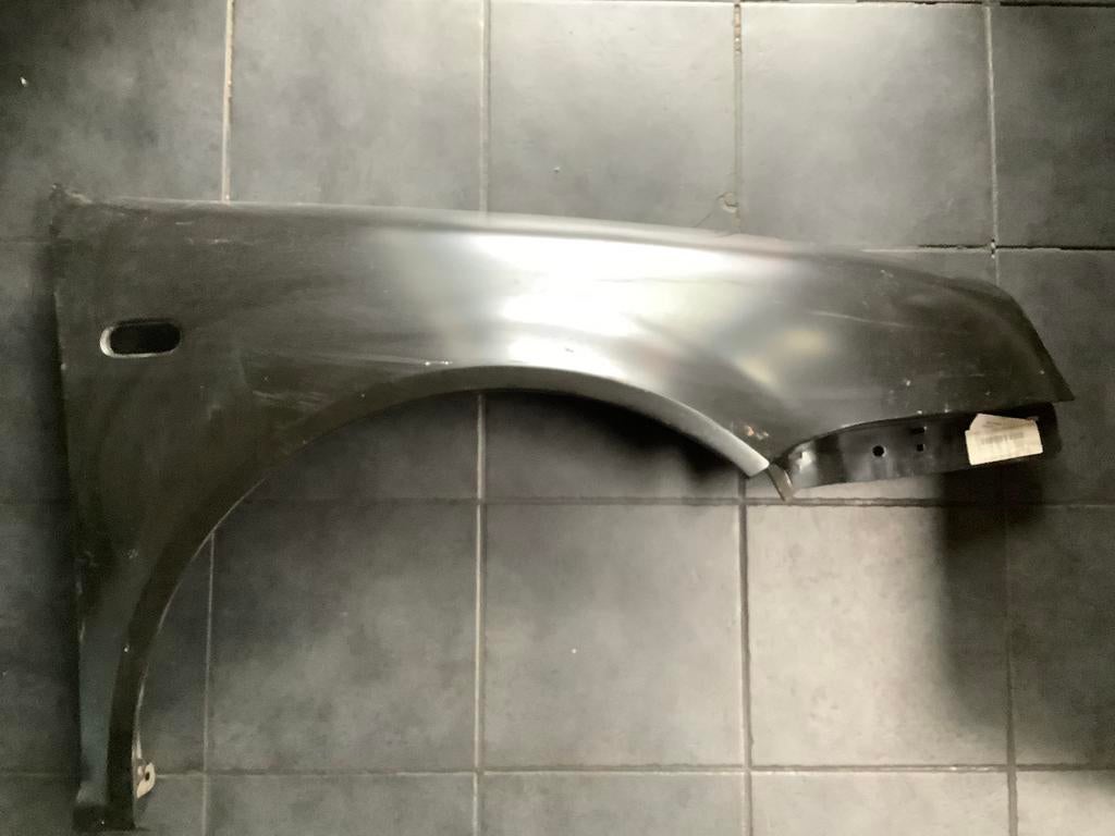 Aile avant droite golf 4, Enlèvement, Avant