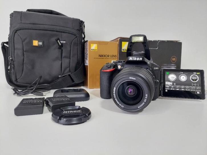 NIKON D5600 18-55 mm camera + 40 mm micro zoom, Audio, Tv en Foto, Fotocamera's Digitaal, Zo goed als nieuw, Spiegelreflex, Nikon