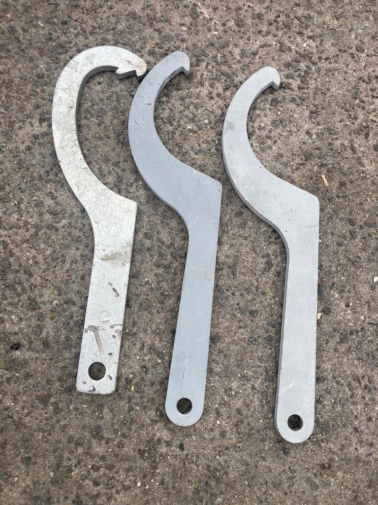 Sleutels voor water- of brandstofslangen aan te spannen, Doe-het-zelf en Bouw, Gereedschap | Handgereedschap, Ophalen, Zo goed als nieuw