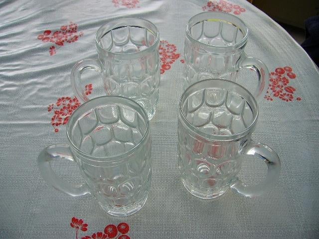 4 biermokken, Maison & Meubles, Cuisine | Vaisselle, Neuf, Verre ou Verres, Verre, Enlèvement ou Envoi