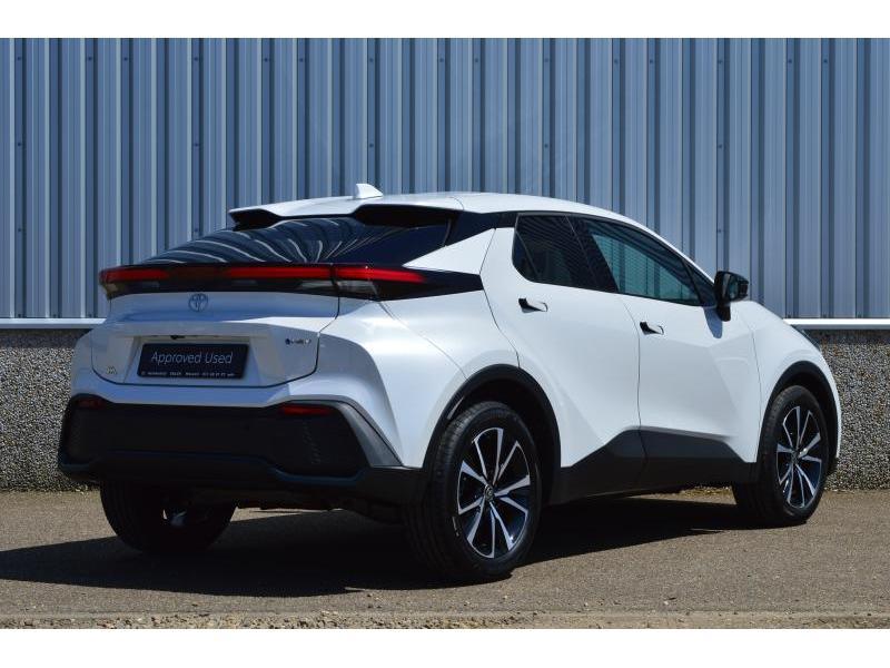 Toyota C-HR Team D / NEW MODEL !!, Automaat, 72 kW, 109 g/km, Wit