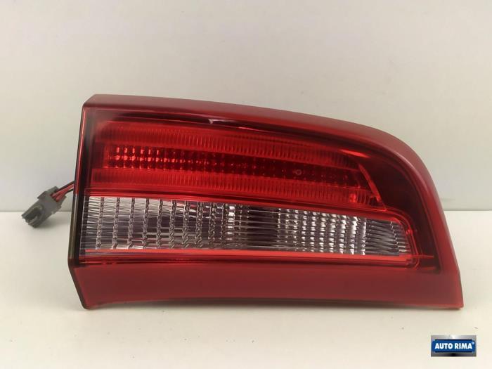 Feu arrière gauche d'un Volvo S60, -, 3 mois de garantie, Utilisé, -