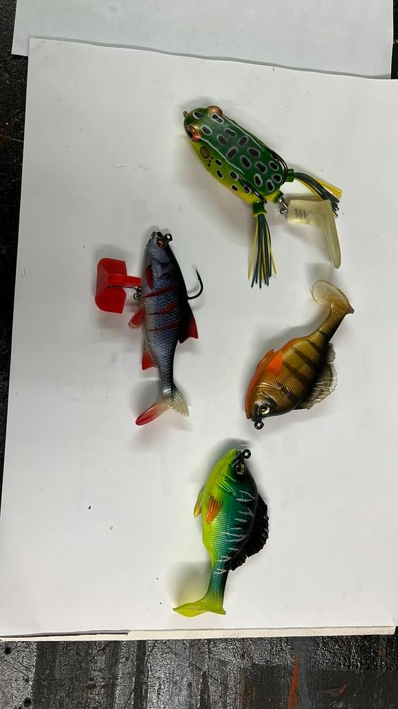 Ancien leurre de pêche Helin poisson plat M2 SPL couleur