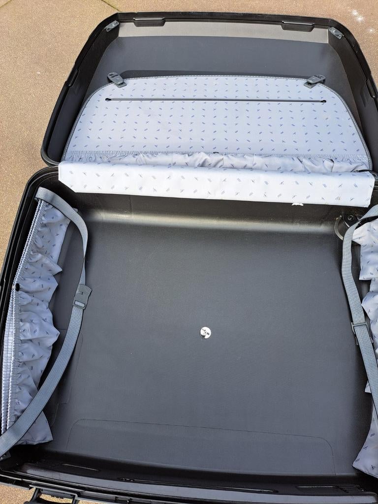 Valies harde plastiek, Autos : Divers, Tapis de coffre, Enlèvement