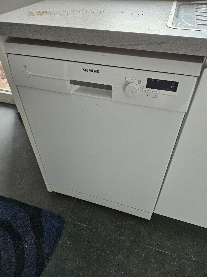 Lave-vaiselle SIEMENS, Electroménager, Lave-vaisselle, Utilisé, À Poser, Moins de 85 cm, 45 à 60 cm, 10 à 14 litres, Programme éco