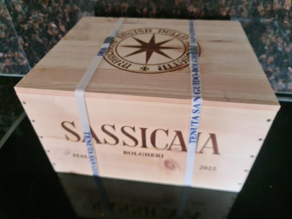 Houten kist 6 flessen Sassicaia 2022, Enlèvement