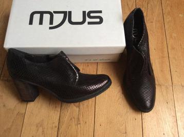Mjus maat 41, Ophalen of Verzenden, Zo goed als nieuw