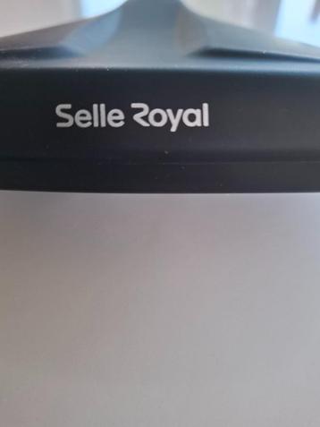 nieuw fietszadel : Selle Royal  beschikbaar voor biedingen