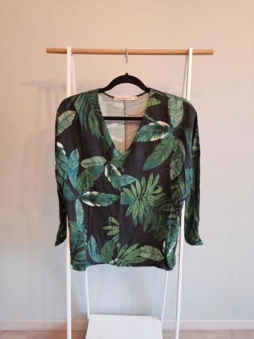 Blouse met bladerprint Nathalie Vleeschouwer maat S, Kleding | Dames, T-shirts, Zo goed als nieuw, Maat 36 (S), Zwart, Ophalen of Verzenden