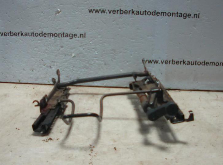 STOEL LINKS VOOR hoogte verstelling Corsa B (73 / 78 / 79), Auto-onderdelen, Interieur en Bekleding, Opel, Gebruikt