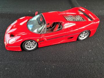 Ferrari F50 in Burago 1/18. Afspraak mogelijk op de doos beschikbaar voor biedingen