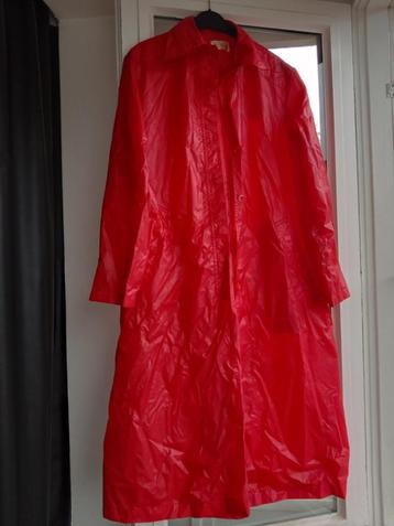 Regenjas  beschikbaar voor biedingen