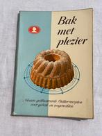 Kookboek Bak met plezier Oetker 1950, Ophalen of Verzenden, Europa