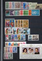 Luxemburg  met reeksen   MNH XX, Verzenden, Luxemburg, Postfris