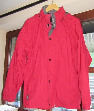 Veste Lafuma rouge imperméable avec capuche, Envoi, Utilisé, Imperméable