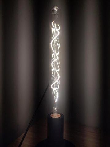 Calex Gold Tubular Decoratieve LED lamp beschikbaar voor biedingen