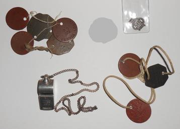 Naamplaatjes Engels Canadees - Dog Tags rantsoenen WW2  1944 beschikbaar voor biedingen