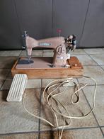 Vintage naaimachine, Hobby en Vrije tijd, Naaimachines en Toebehoren, Ophalen, Gebruikt, Naaimachine