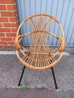 Vintage rotanstoel, Tuin en Terras, Tuinstoelen, Ophalen, Zo goed als nieuw