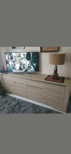 Moderne Woonkamer, Ophalen