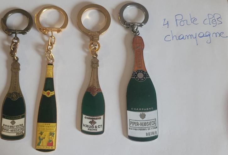 11 Porte-Clefs Vintage, Collections, Porte-clés, Utilisé, Autres types, Enlèvement