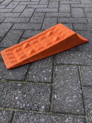 Oprijblok voor caravan of mobilhome !! beschikbaar voor biedingen