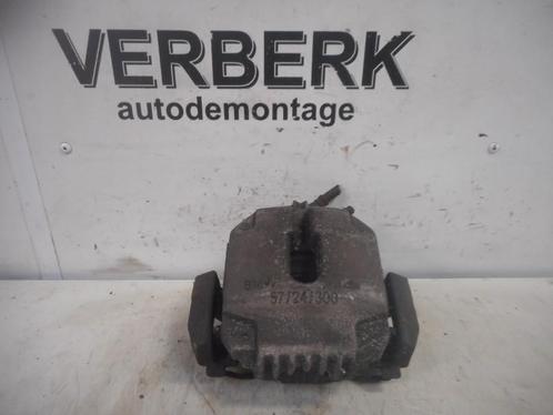 REMKLAUW RECHTS VOOR BMW 3 serie (E90) (57), Auto-onderdelen, Remmen en Aandrijving, BMW, Gebruikt