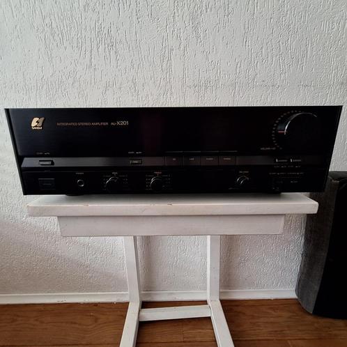 Vintage Sansui AU-X 201 stereo versterker, Audio, Tv en Foto, Versterkers en Ontvangers, Zo goed als nieuw, Stereo, 120 watt of meer