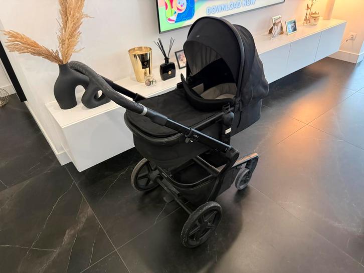 Joolz Day kleur zwart met toebehoren., Kinderen en Baby's, Buggy's, Zo goed als nieuw, Voetenzak, Zonnekap, Ophalen