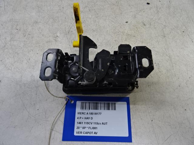 MOTORKAP SLOT Mercedes-Benz A (177.0) (A177880300), Auto-onderdelen, Carrosserie, Mercedes-Benz, Gebruikt