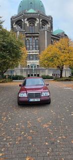 Mercedes E220 prête à immatriculé oldtimer ., Auto's, Particulier, Elektrisch, Te koop