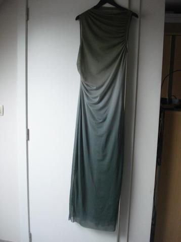 Pull & Bear lang groen kleed, dames/meisjes. mt L beschikbaar voor biedingen