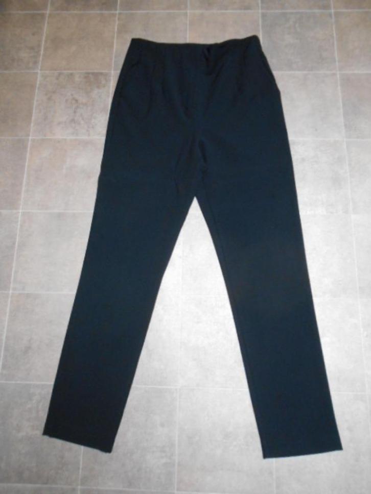 Stretch broek Atos Lombardini / Maat 42, Kleding | Dames, Broeken en Pantalons, Zo goed als nieuw, Maat 42/44 (L), Zwart, Lang