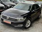 Volkswagen Passat 1.5Tsi Comfortline FULL LED/Camera/Navi/Ga, Carnet d'entretien, Berline, Noir, Tissu