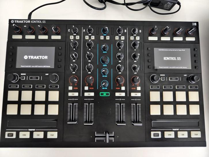 Native Instruments Traktor Kontrol S5 DJ MIDI controller, Muziek en Instrumenten, Dj-sets en Draaitafels, Gebruikt, Ophalen of Verzenden