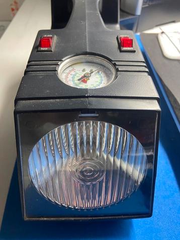 Compresur depnage  vintage voiture gomflage beschikbaar voor biedingen
