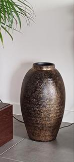 Handmade terracotta pot goudkleurig, Zo goed als nieuw, Ophalen