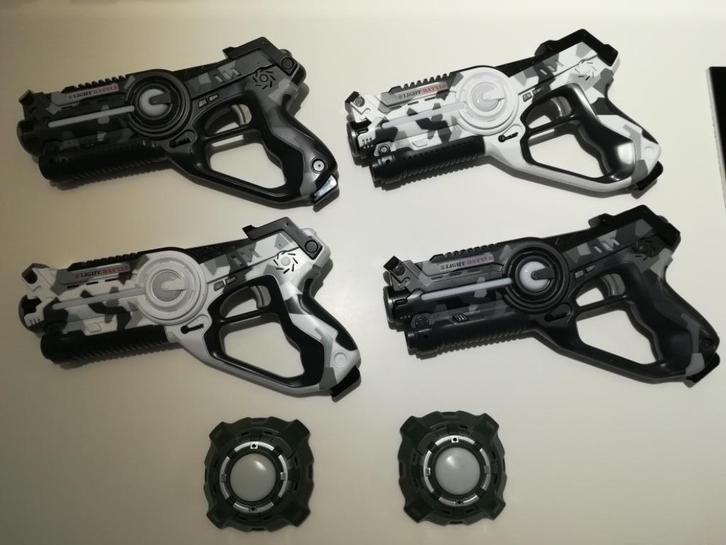 Laser geweren 4 stuks + 2 targets, Kinderen en Baby's, Speelgoed | Buiten | Actiespeelgoed, Zo goed als nieuw, Ophalen of Verzenden