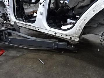SEUIL DE PORTE DROIT Range Rover Evoque (LVJ / LVS), Utilisé, Land Rover