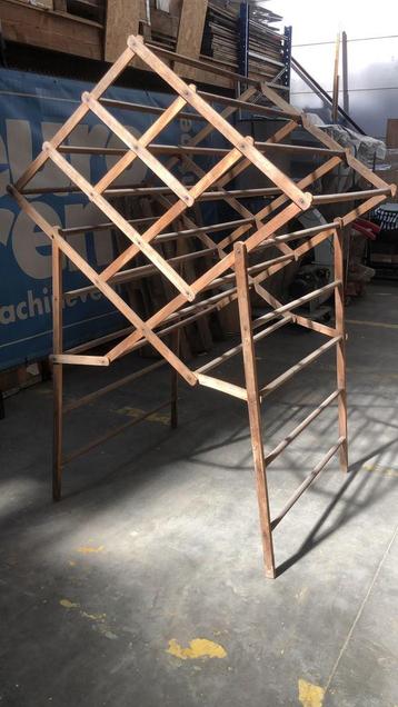 Antiek houten Wasreek Droogreek  beschikbaar voor biedingen