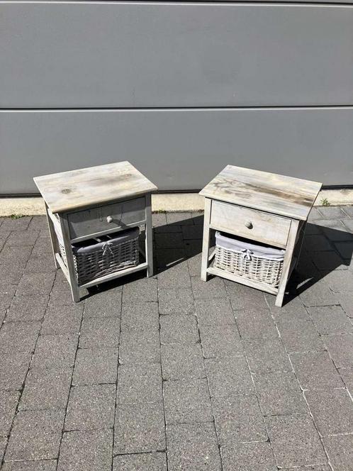 Set van 2 landelijke nachtkastjes / bijzetkastjes, Huis en Inrichting, Slaapkamer | Nachtkastjes, Zo goed als nieuw, Ophalen