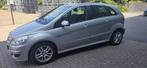 mercedes B 160 benzine AUTOMAAT/ 1STE EIGENAAR, Auto's, Mercedes-Benz, Automaat, Monovolume, Leder en Stof, Bedrijf
