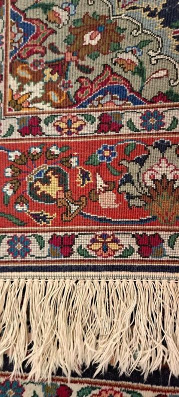 Handgemaakt Perzisch tapijt Tabriz beschikbaar voor biedingen