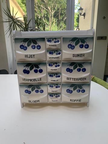 Kruidenkast, Enlèvement